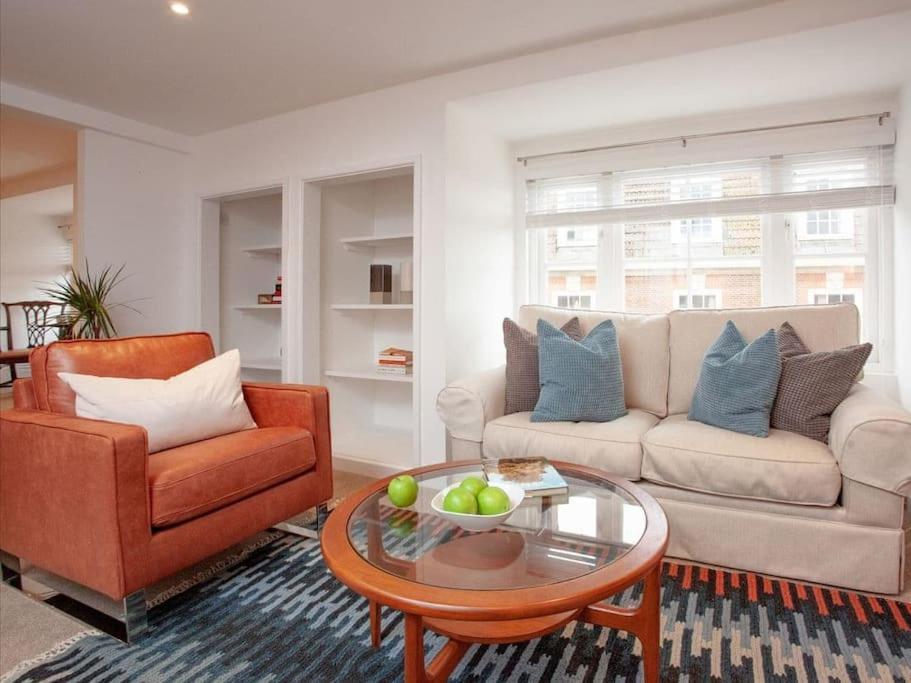 1 Perfectly Located Stylish, Comfortable Apartment Sidmouth Exterior photo